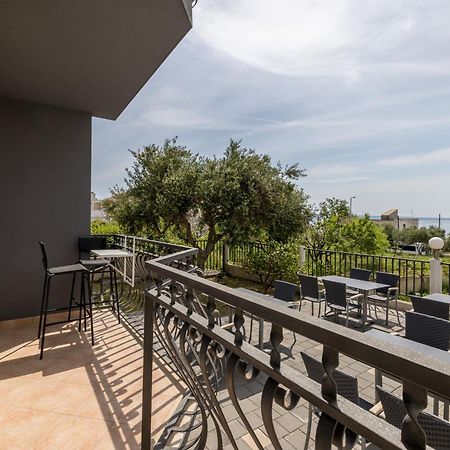 Mediterano Apartments Podstrana Luaran gambar