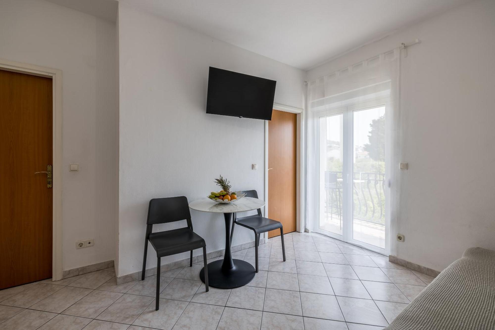 Mediterano Apartments Podstrana Luaran gambar