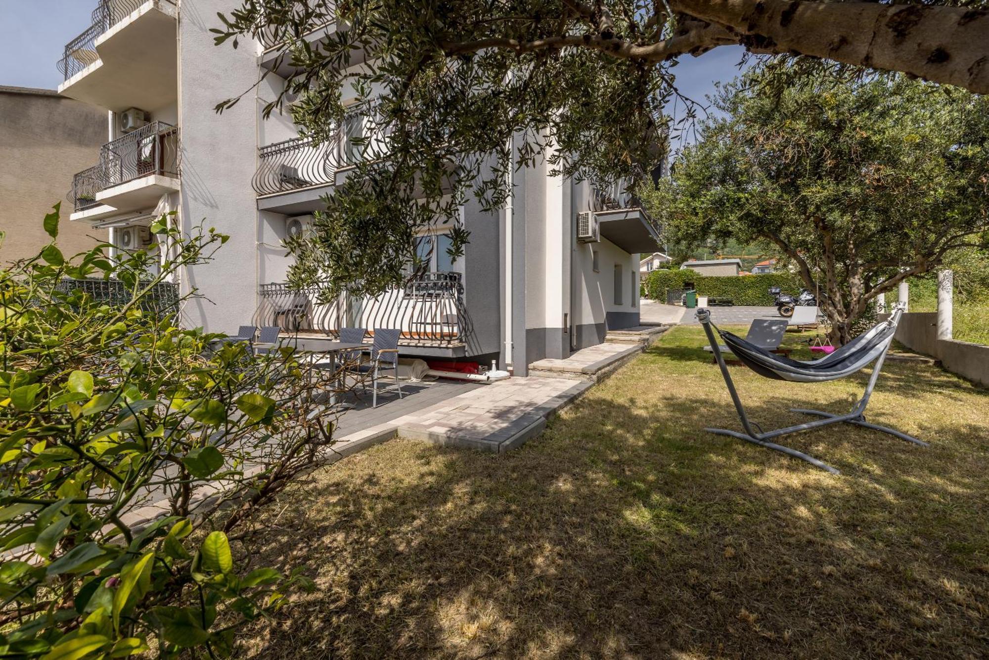 Mediterano Apartments Podstrana Luaran gambar