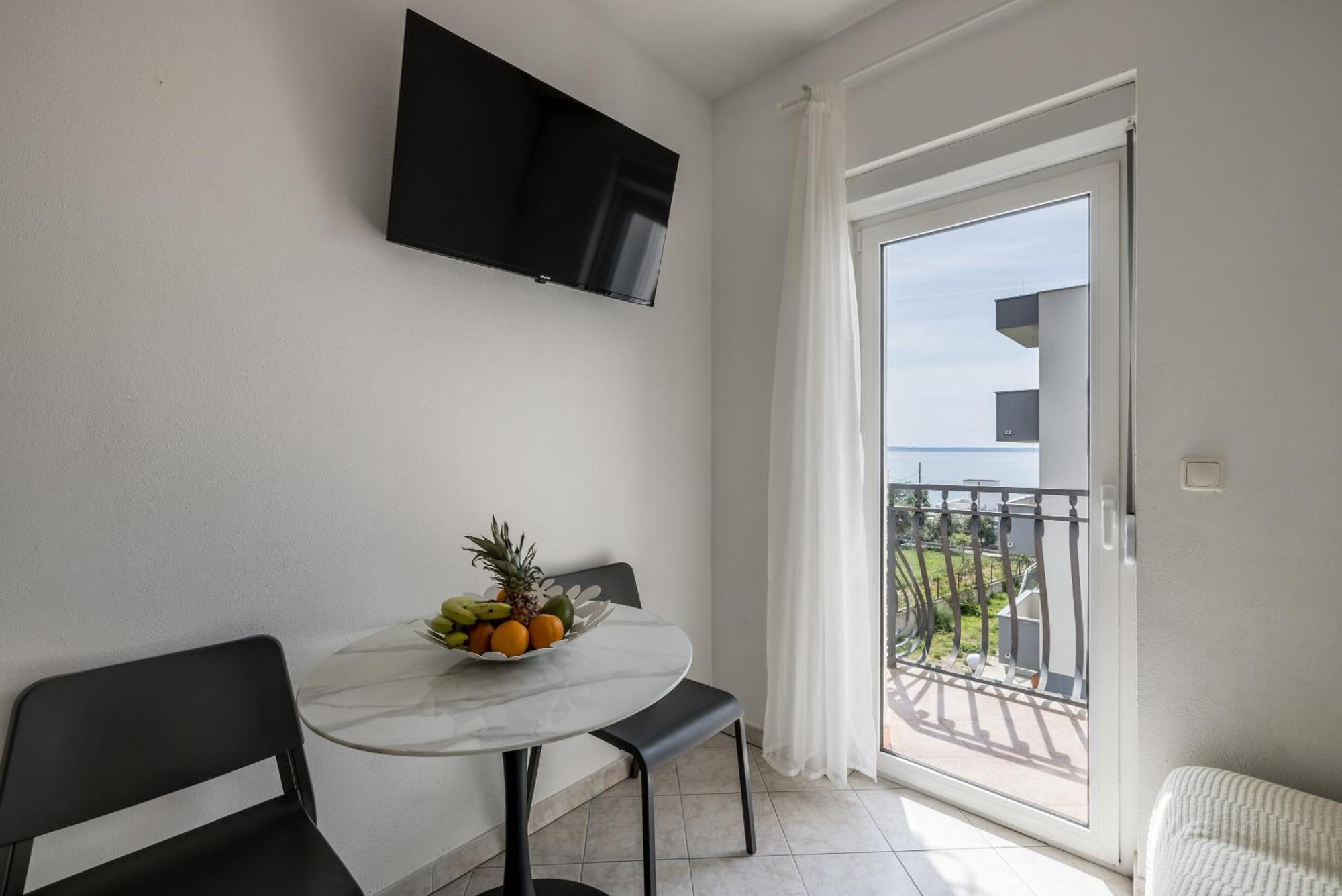 Mediterano Apartments Podstrana Luaran gambar
