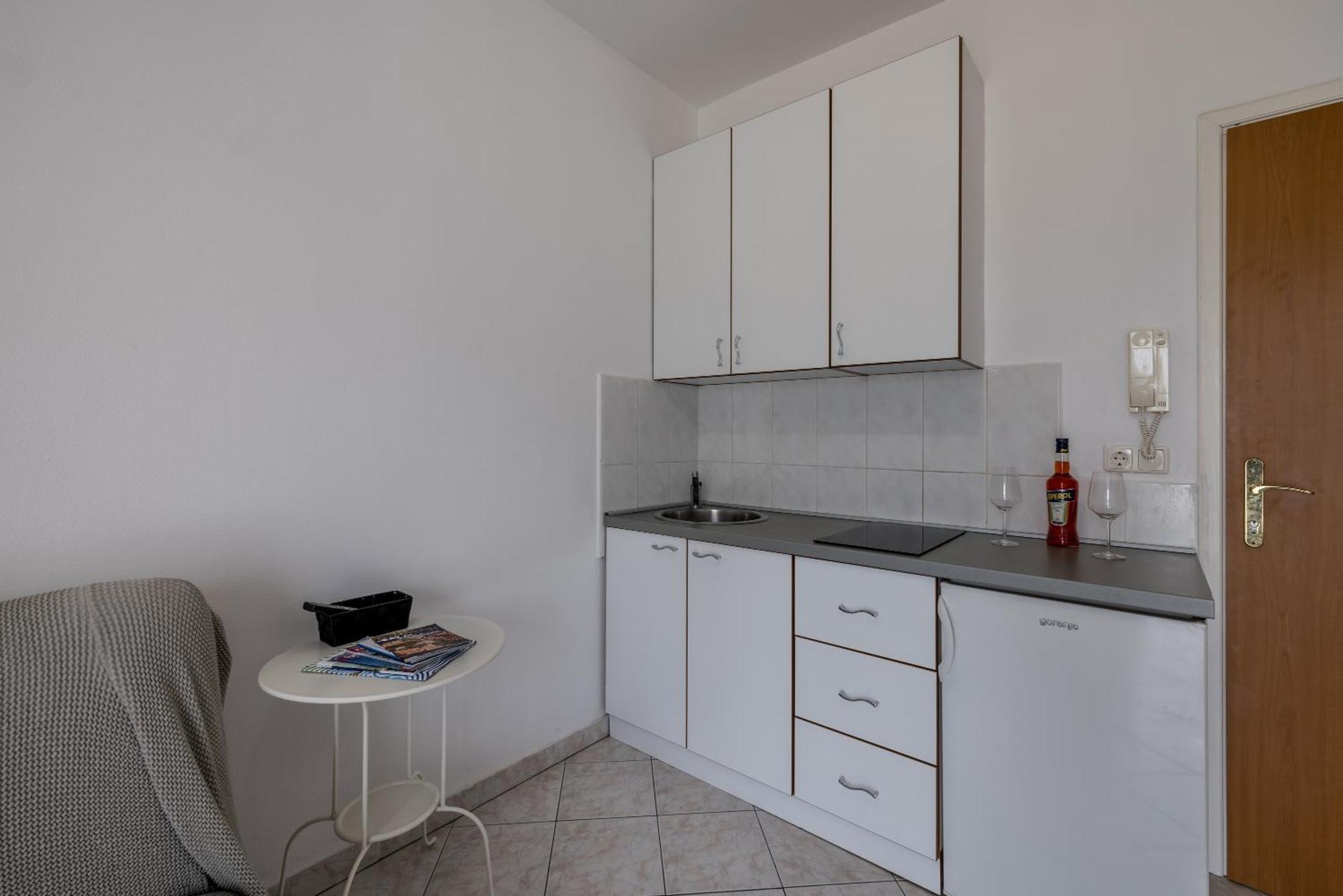 Mediterano Apartments Podstrana Luaran gambar